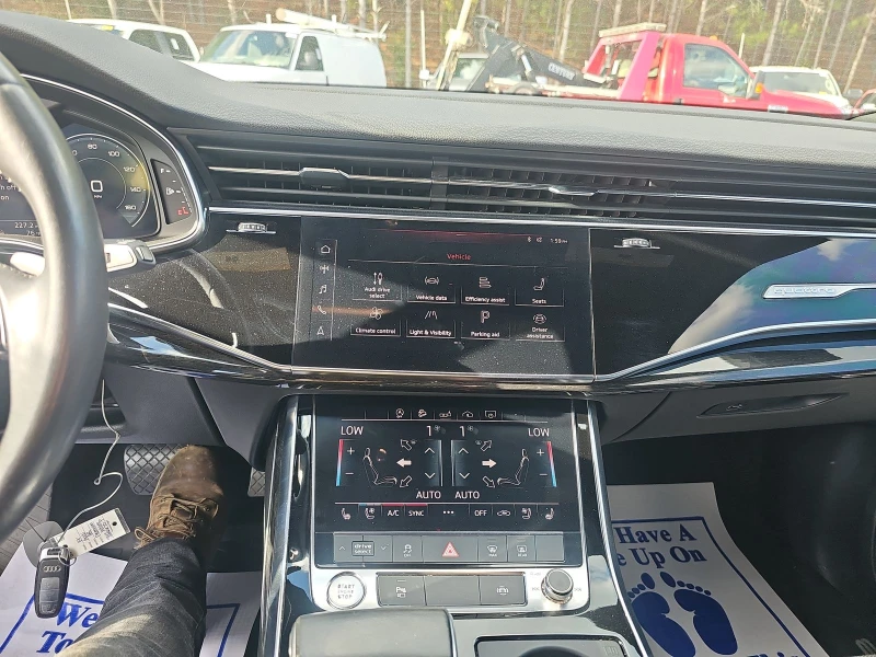 Audi Q8 PREMIUM PLUS* BANG&OLUFSEN* PANO* CARPLAY, снимка 8 - Автомобили и джипове - 48073091