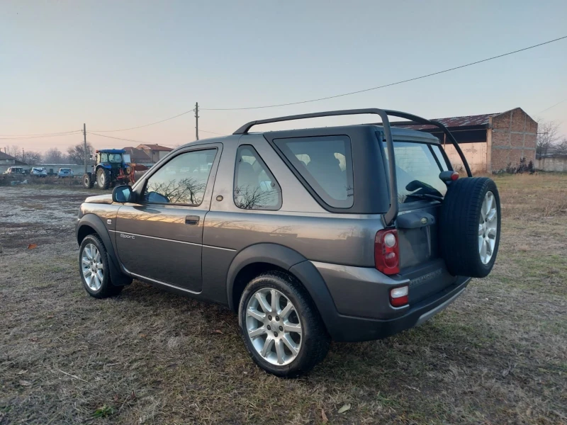 Land Rover Freelander 2.0 TD4 , снимка 3 - Автомобили и джипове - 48797924