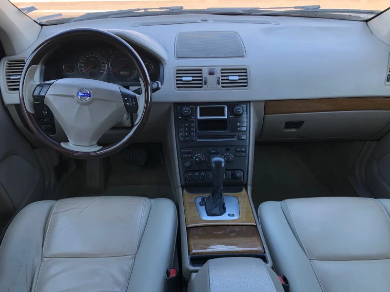 Volvo Xc90, снимка 12 - Автомобили и джипове - 49587127