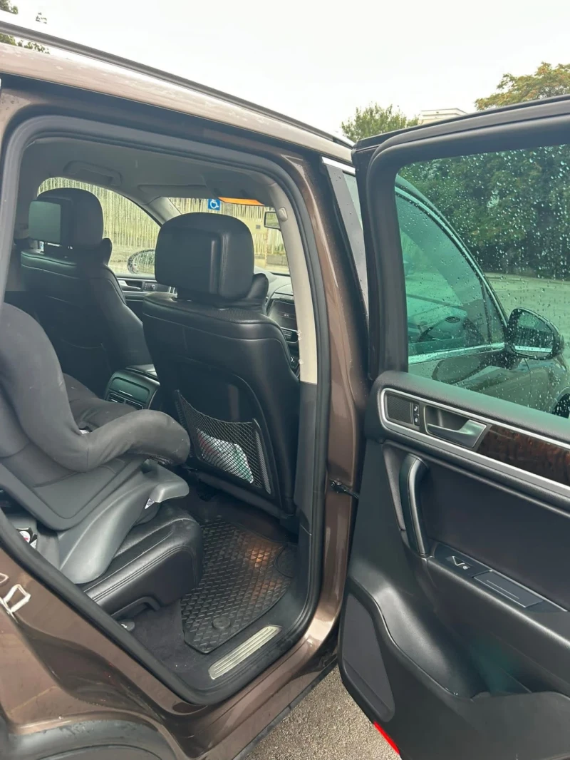 VW Touareg 4.2 V8, снимка 4 - Автомобили и джипове - 52295453