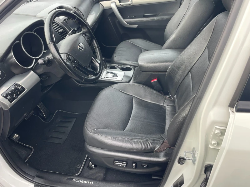 Kia Sorento ПЕРФЕКТЕН-ИТАЛИЯ-НОВ ВНОС, снимка 9 - Автомобили и джипове - 52617572