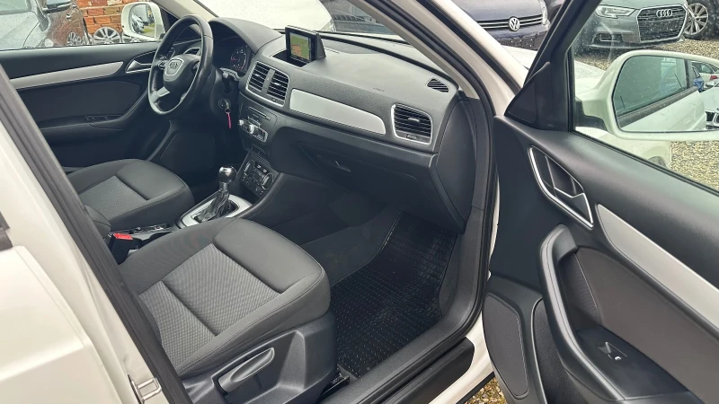 Audi Q3 2.0TDI, снимка 13 - Автомобили и джипове - 52874942