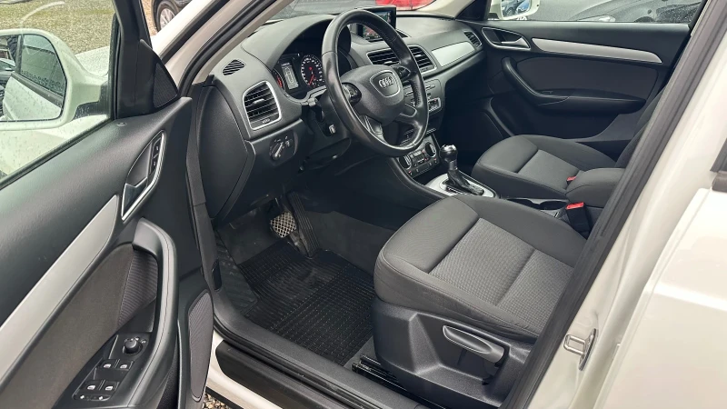 Audi Q3 2.0TDI, снимка 8 - Автомобили и джипове - 52874942