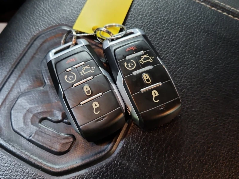 Dodge RAM 1500 * REBEL CREW CAB SHORT BED * CARFAX * БЕЗ ПЪРВОНАЧ, снимка 8 - Автомобили и джипове - 53414436