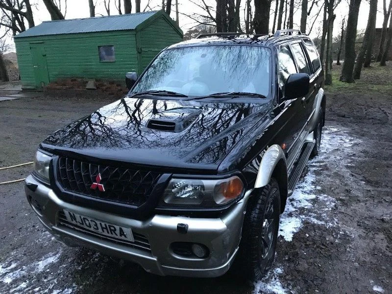 Mitsubishi Pajero sport 3.0i 177кс , 2,5116кс, снимка 1 - Автомобили и джипове - 38106724