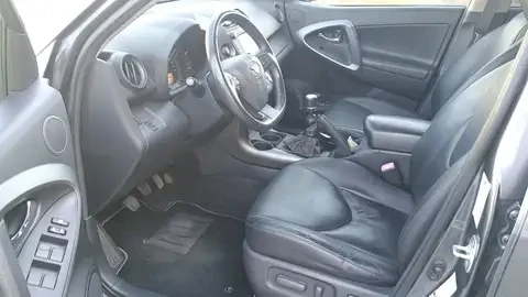 Toyota Rav4 2.2 D4D CROSSOVER, снимка 4 - Автомобили и джипове - 49497944