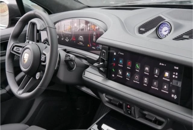 Porsche Cayenne GTS SPORT CHRONO BOSE PANORAMA MATRIX 360 - изображение 7