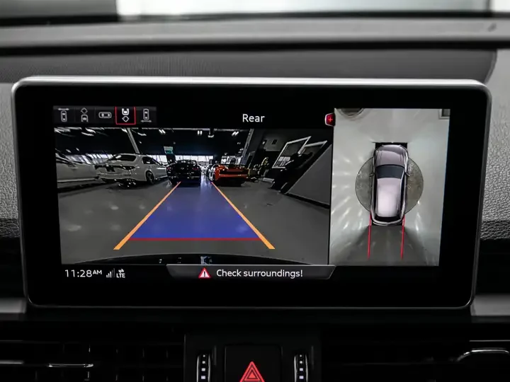 Audi SQ5 TECHNIK * BLIND SPOTS * ПАНОРАМА * CARFAX, снимка 11 - Автомобили и джипове - 54840731