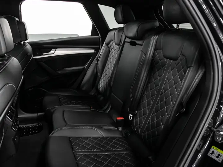 Audi SQ5 TECHNIK * BLIND SPOTS * ПАНОРАМА * CARFAX, снимка 8 - Автомобили и джипове - 54840731