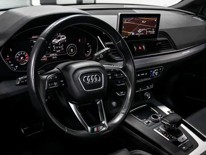 Audi SQ5 TECHNIK * BLIND SPOTS * ПАНОРАМА * CARFAX, снимка 9 - Автомобили и джипове - 54840731