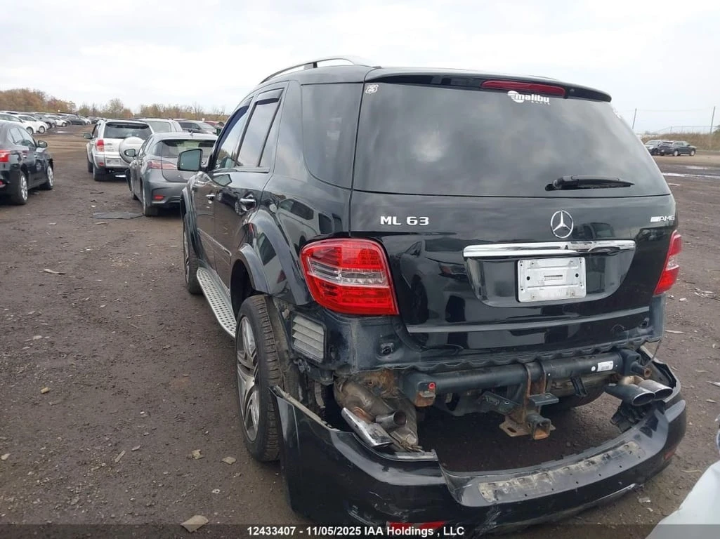 Mercedes-Benz ML 63 AMG * 4MATIC * CARFAX * БЕЗ ПЪРВОНАЧАЛНА ВНОСКА - изображение 3