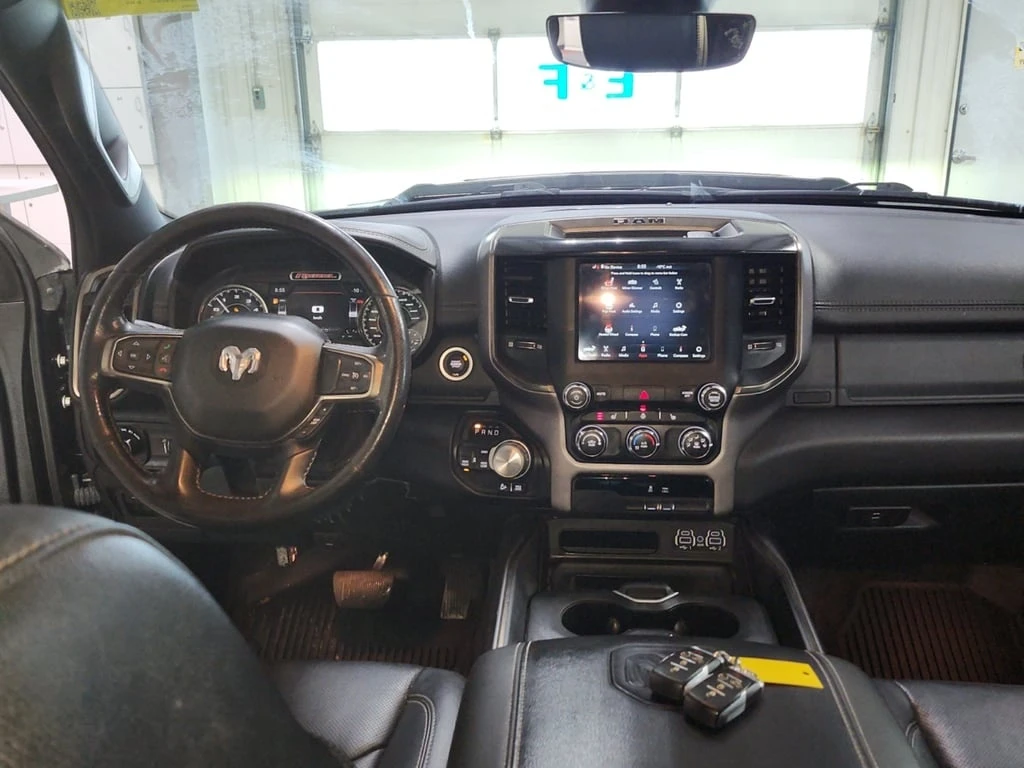 Dodge RAM 1500 * REBEL CREW CAB SHORT BED * CARFAX * БЕЗ ПЪРВОНАЧ - изображение 10