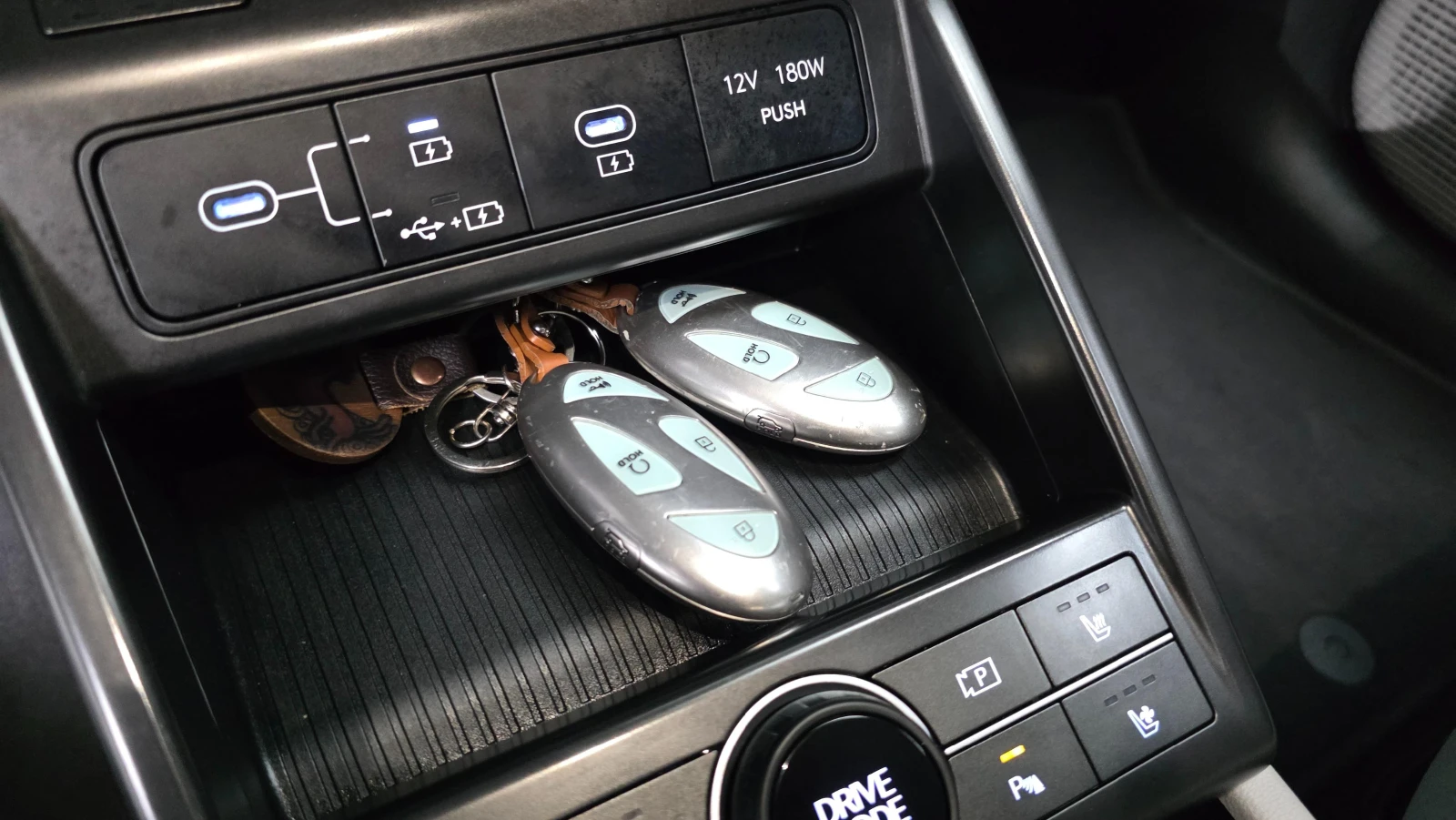 Hyundai Kona LONG RANGE PREMIUM 65.4 KWH , снимка 16 - Автомобили и джипове - 54182851