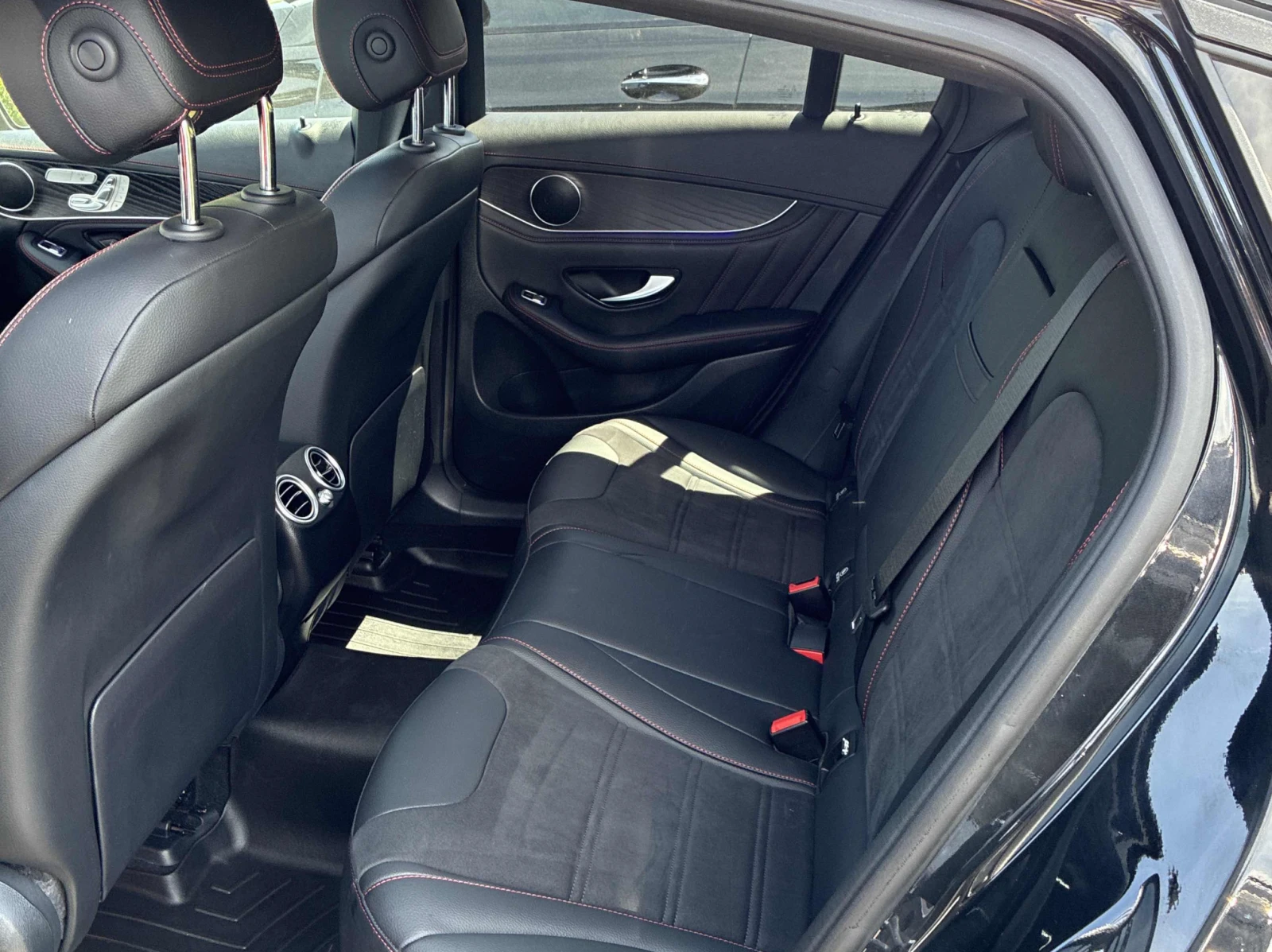 Mercedes-Benz GLC 43 AMG 2023 Mercedes-Benz GLC 43 AMG, снимка 8 - Автомобили и джипове - 54777362