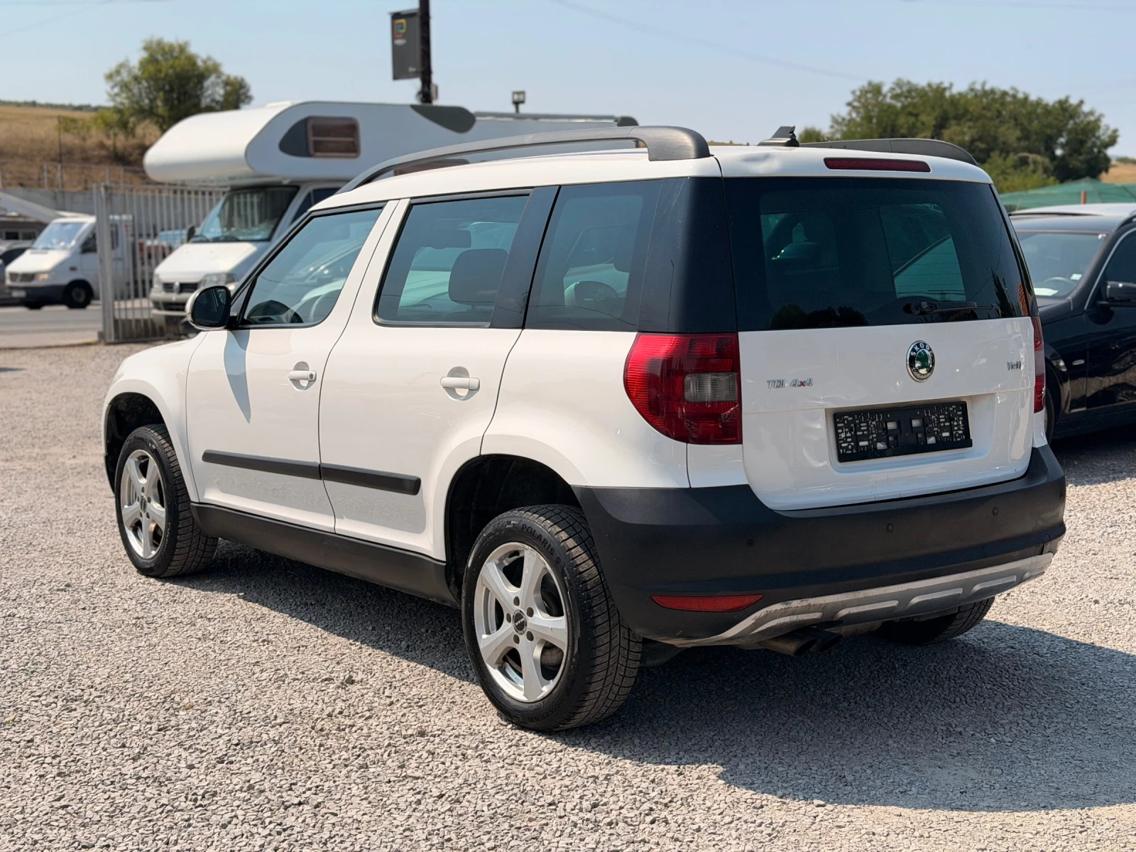 Skoda Yeti 2.0TDI/4x4/XENON/110kc, снимка 5 - Автомобили и джипове - 55768665