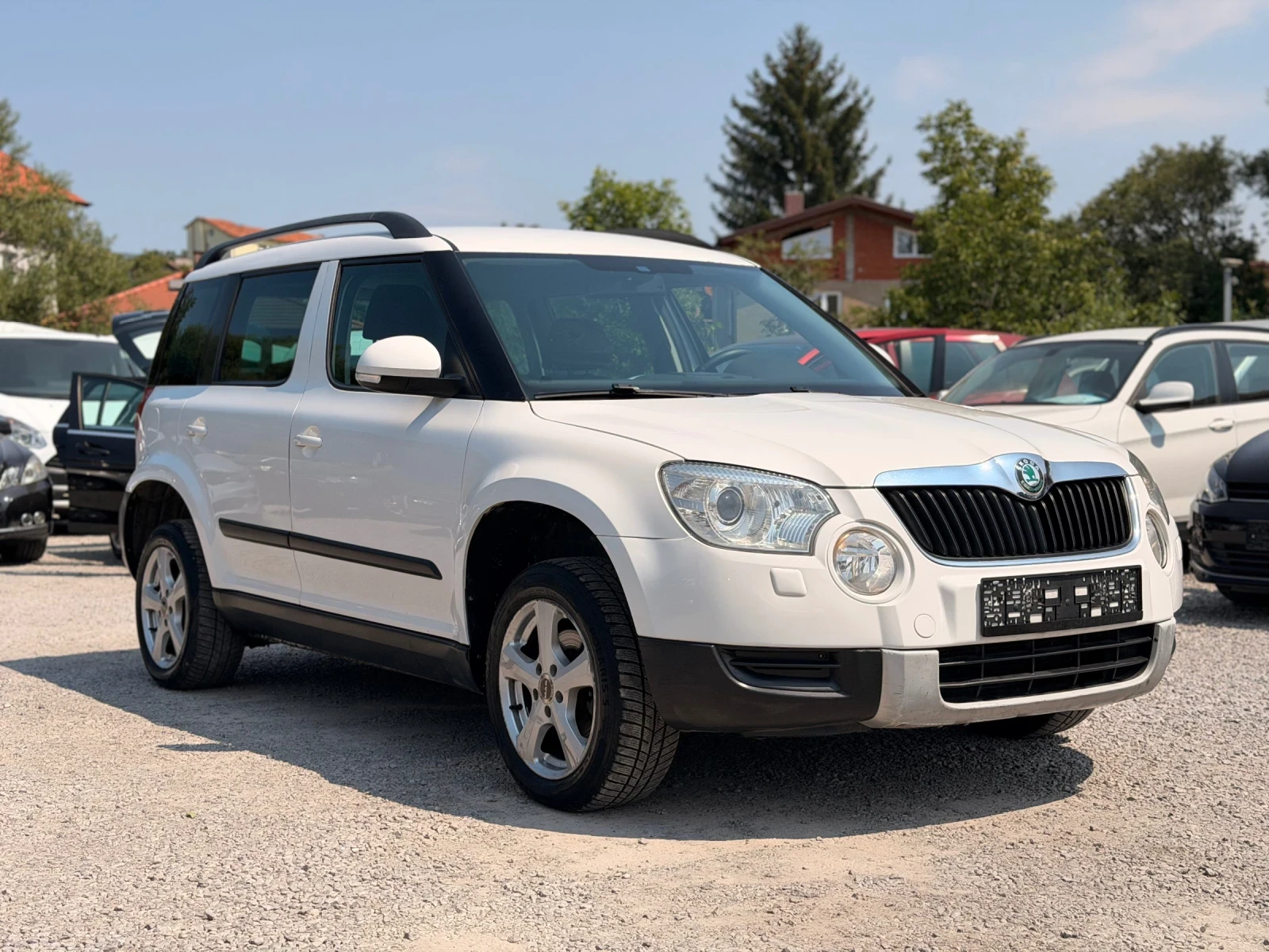 Skoda Yeti 2.0TDI/4x4/XENON/110kc, снимка 4 - Автомобили и джипове - 55768665