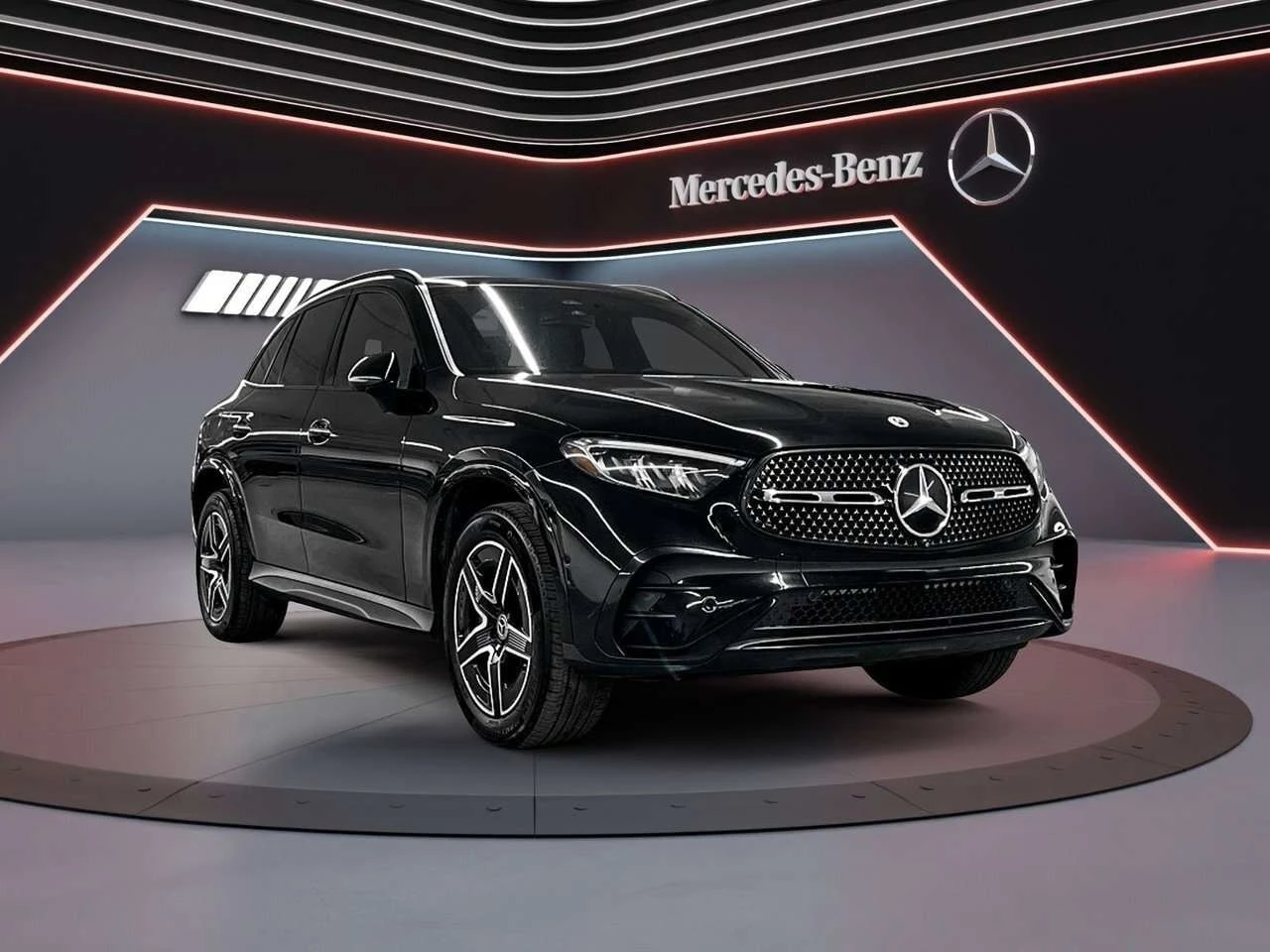 Mercedes-Benz GLC 300 | CARFAX | ГЛАВНО ПРЕДСТАВИТЕЛСТВО НА MERCEDES, снимка 2 - Автомобили и джипове - 56009934
