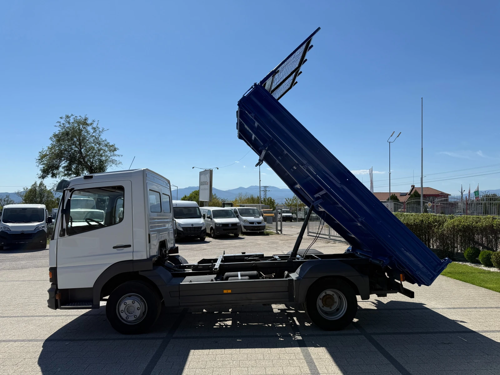Mercedes-Benz Atego 818 4.00м. х 2.30м. 3-местен  - изображение 3