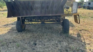 Комбайн New Holland 8080, снимка 3 - Селскостопанска техника - 55265452