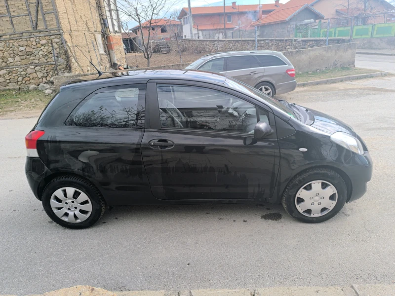 Toyota Yaris, снимка 4 - Автомобили и джипове - 49152830