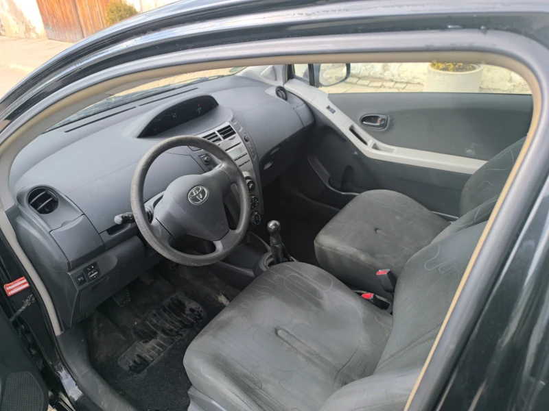 Toyota Yaris, снимка 8 - Автомобили и джипове - 49152830