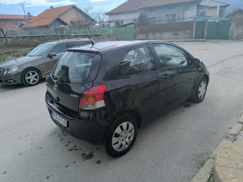 Toyota Yaris, снимка 5 - Автомобили и джипове - 49152830