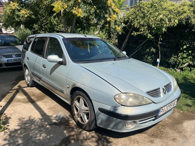 Renault Megane 1.6i, снимка 5 - Автомобили и джипове - 51642798