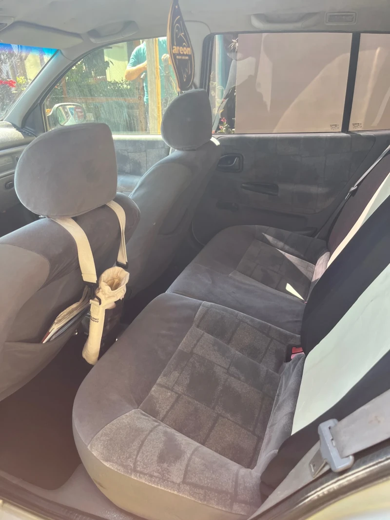 Renault Megane 1.6i, снимка 8 - Автомобили и джипове - 51642798