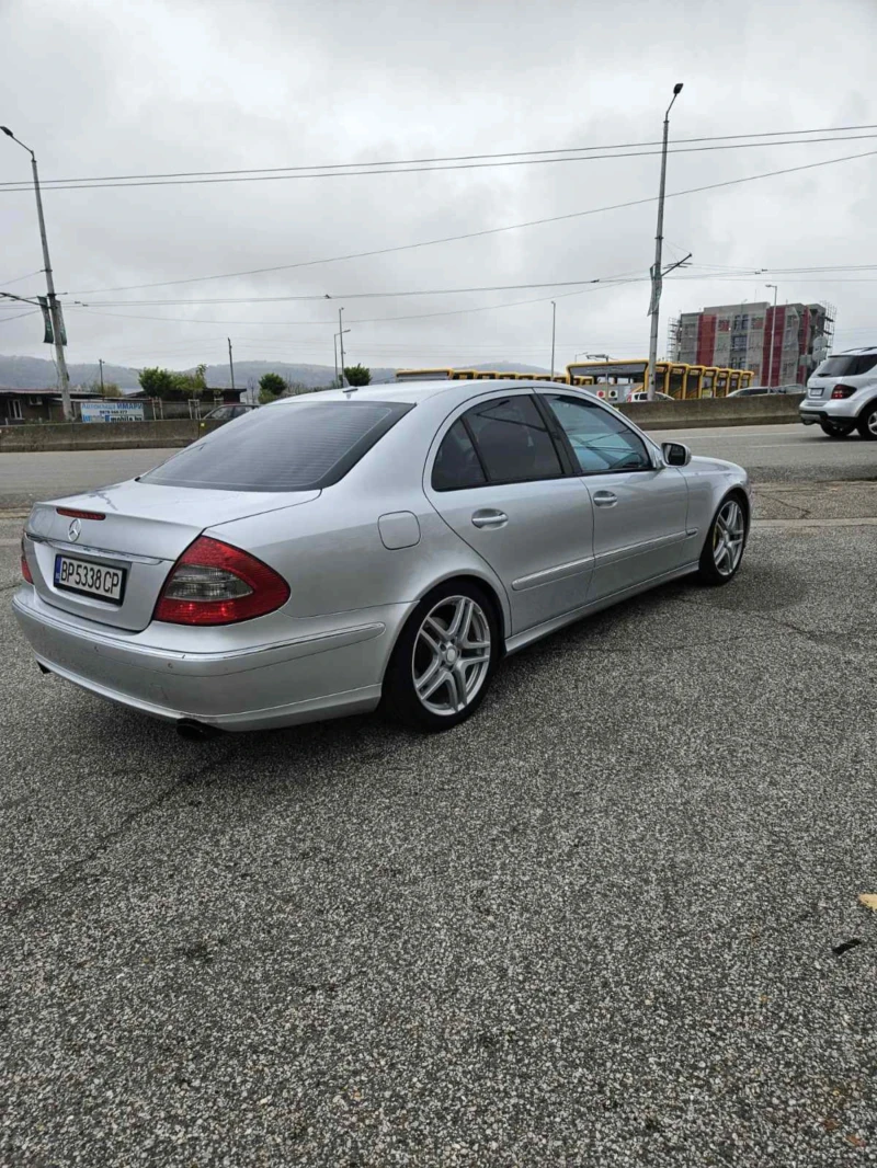 Mercedes-Benz E 320 CDI, снимка 4 - Автомобили и джипове - 52821273