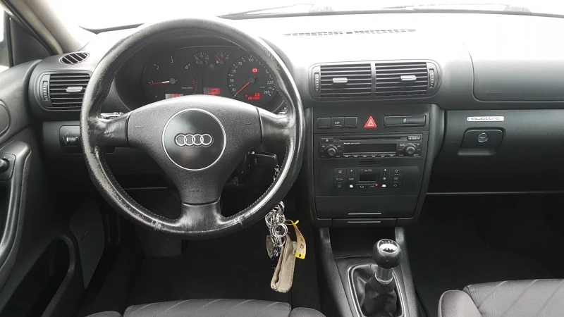 Audi A3 1.9TDI 131кс4×4, снимка 12 - Автомобили и джипове - 52815285
