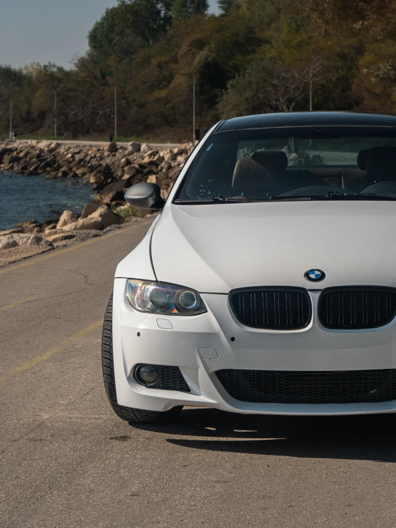 BMW 330, снимка 5 - Автомобили и джипове - 52901881