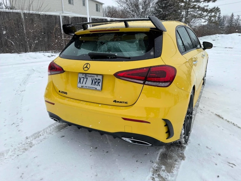 Mercedes-Benz A 250 CARFAX, снимка 16 - Автомобили и джипове - 53168511