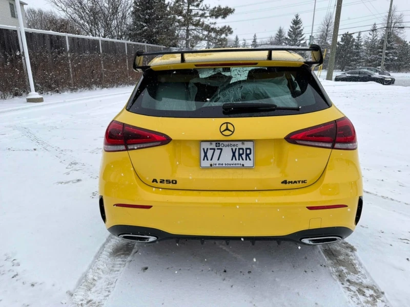 Mercedes-Benz A 250 CARFAX, снимка 15 - Автомобили и джипове - 53168511