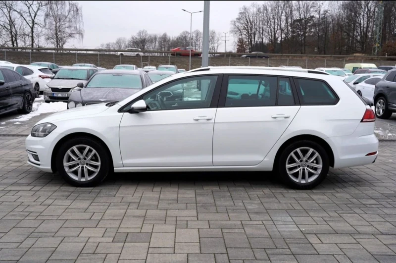 VW Golf Комби 1.6 TDI/DSG/LED/Comfort, снимка 2 - Автомобили и джипове - 53269394
