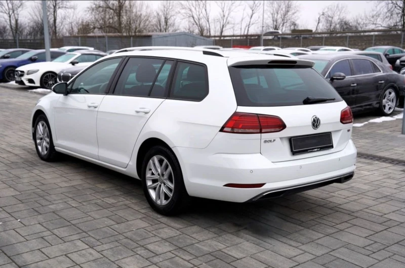 VW Golf Комби 1.6 TDI/DSG/LED/Comfort, снимка 3 - Автомобили и джипове - 53269394
