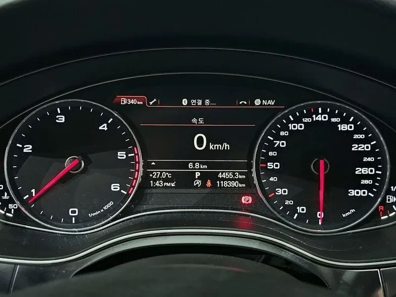 Audi A6 2.0 TDI, снимка 16 - Автомобили и джипове - 55056583