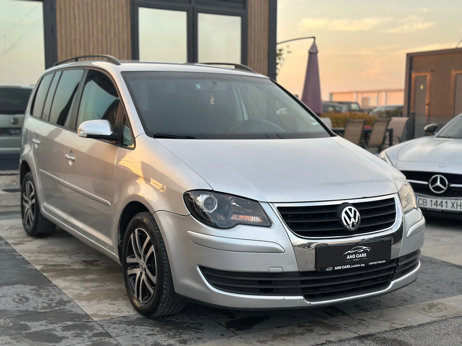 VW Touran * 2.0TDI* DSG* 7 местен*  - изображение 2