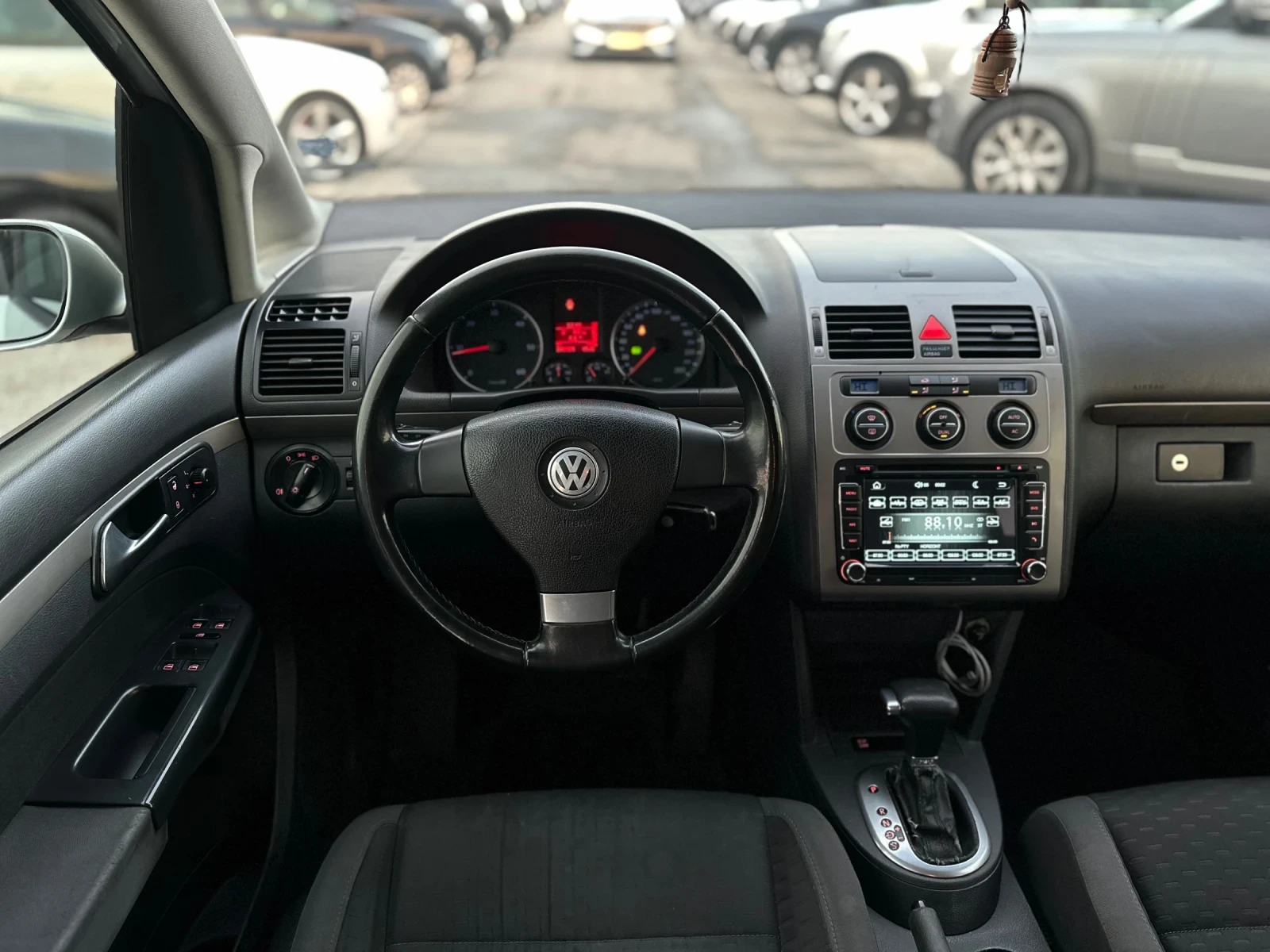 VW Touran * 2.0TDI* DSG* 7 местен*  - изображение 10