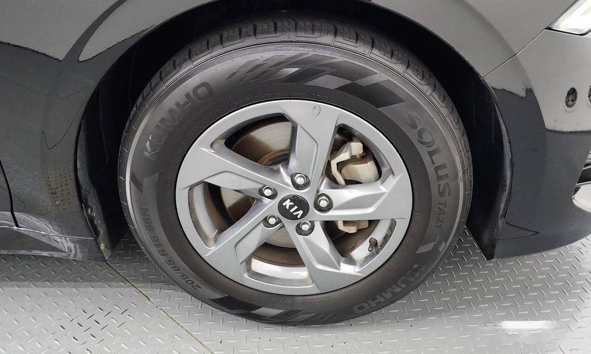 Kia K5  - изображение 5