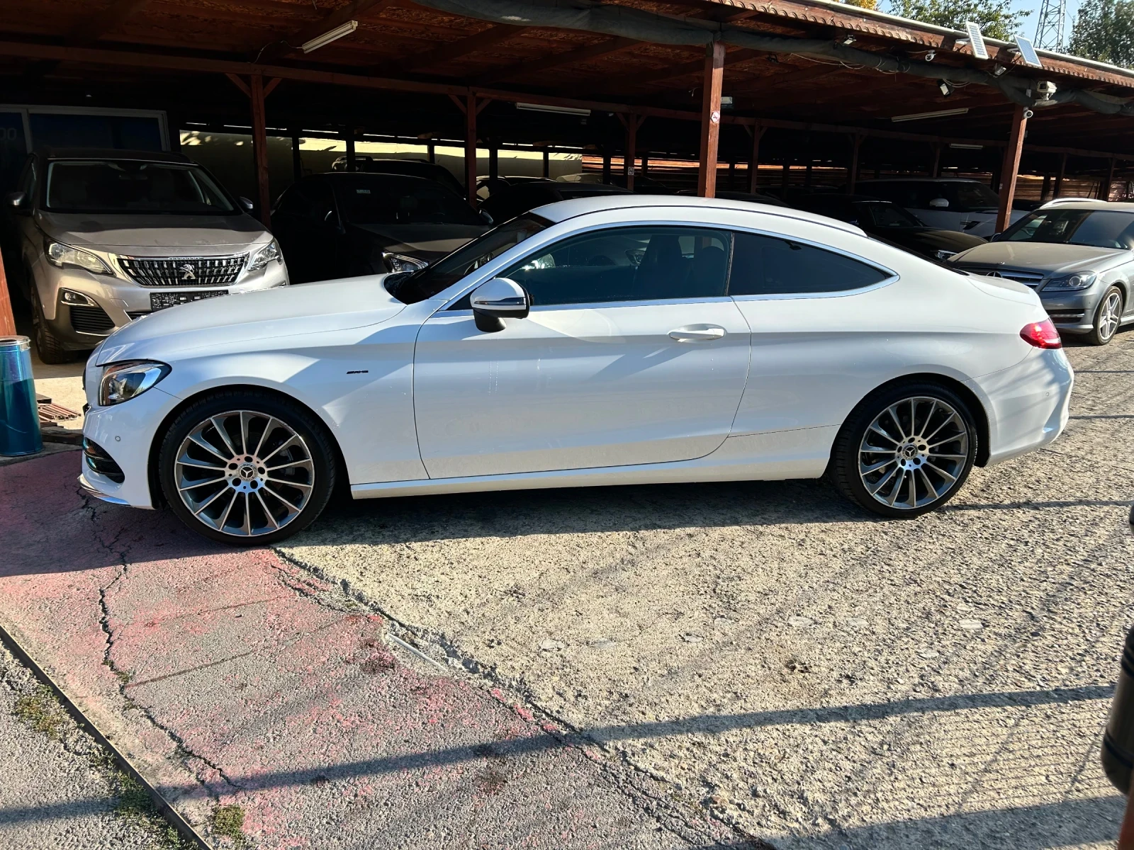 Mercedes-Benz C 220 d AMG 9G - изображение 2