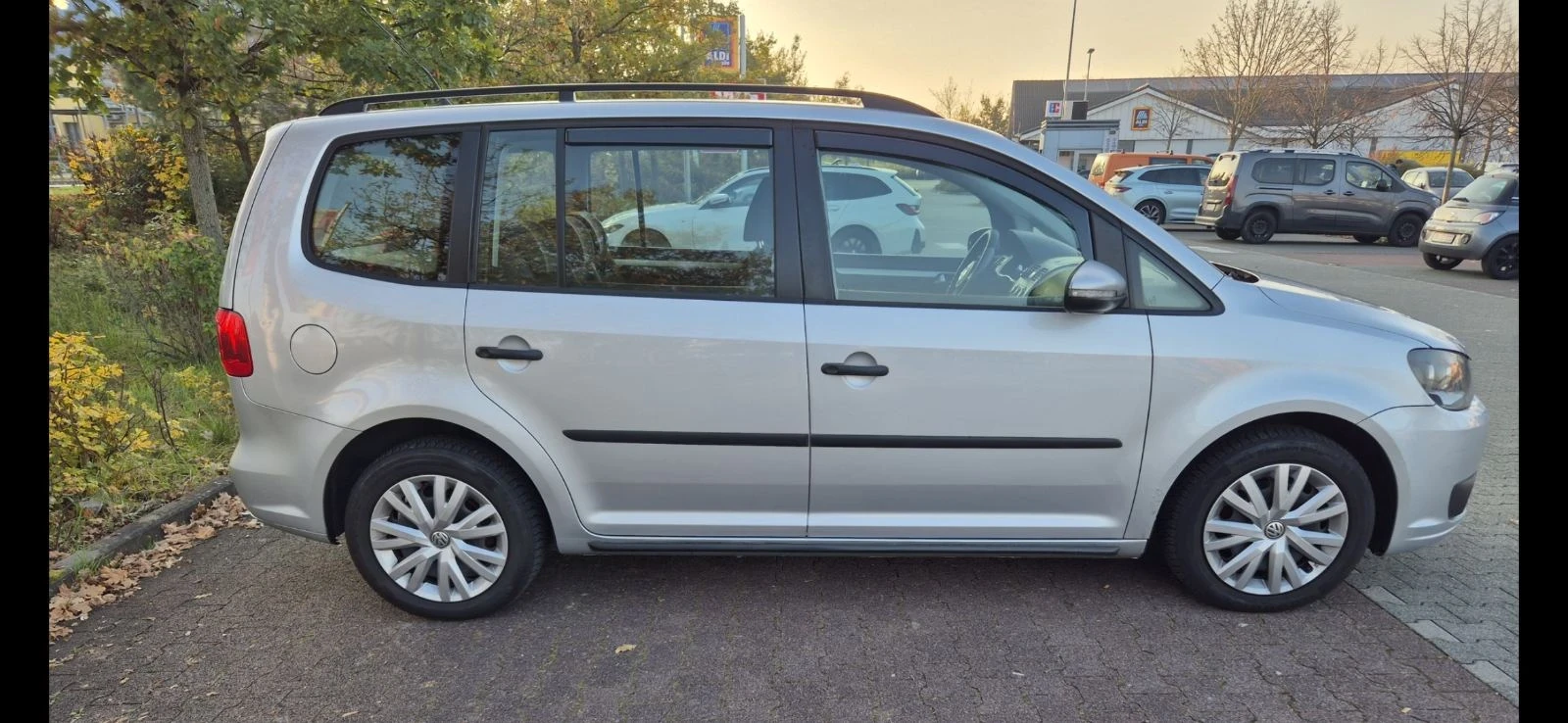 VW Touran 1.6 tdi - изображение 5
