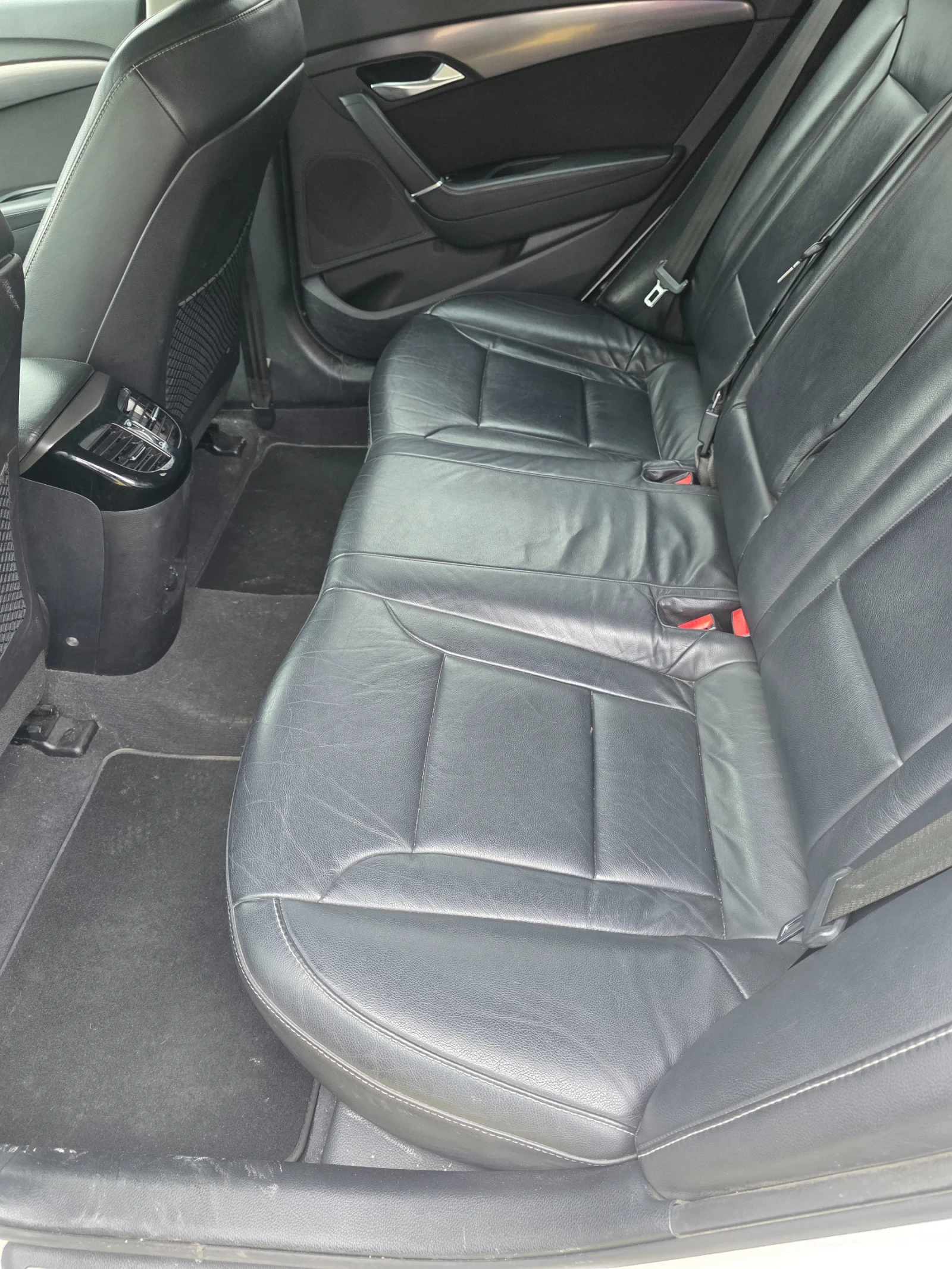 Hyundai I40 1.7 CRDI 141 k. c. , снимка 14 - Автомобили и джипове - 53811676