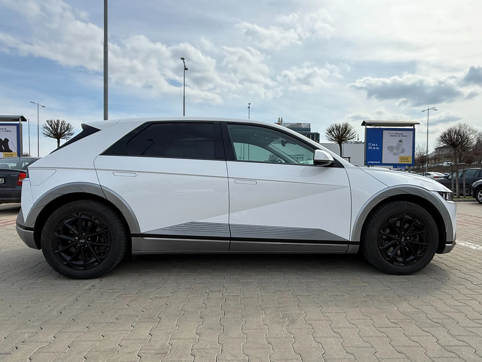 Hyundai Ioniq 5 Long Range 72.6 kWh, Гаранционен автомобил, снимка 7 - Автомобили и джипове - 53984201