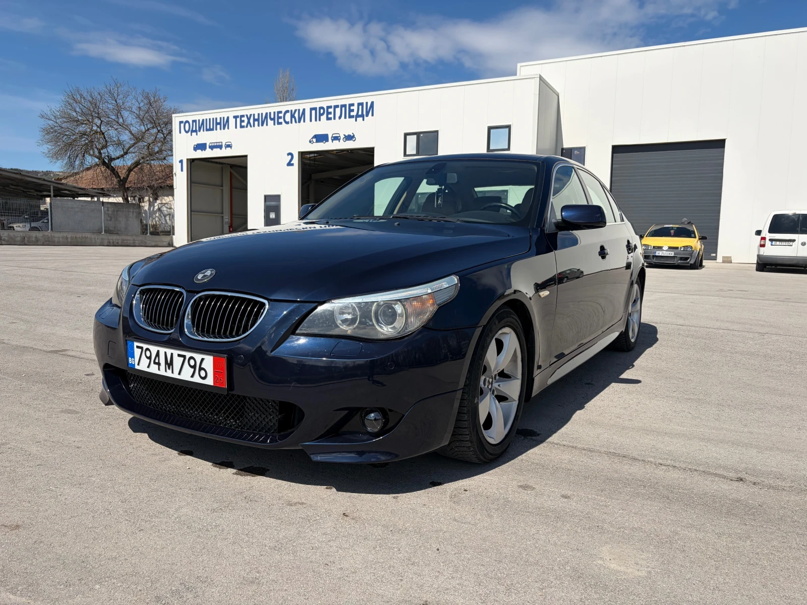 BMW 530 218КС. NAVI / BI-XENON / RECARO