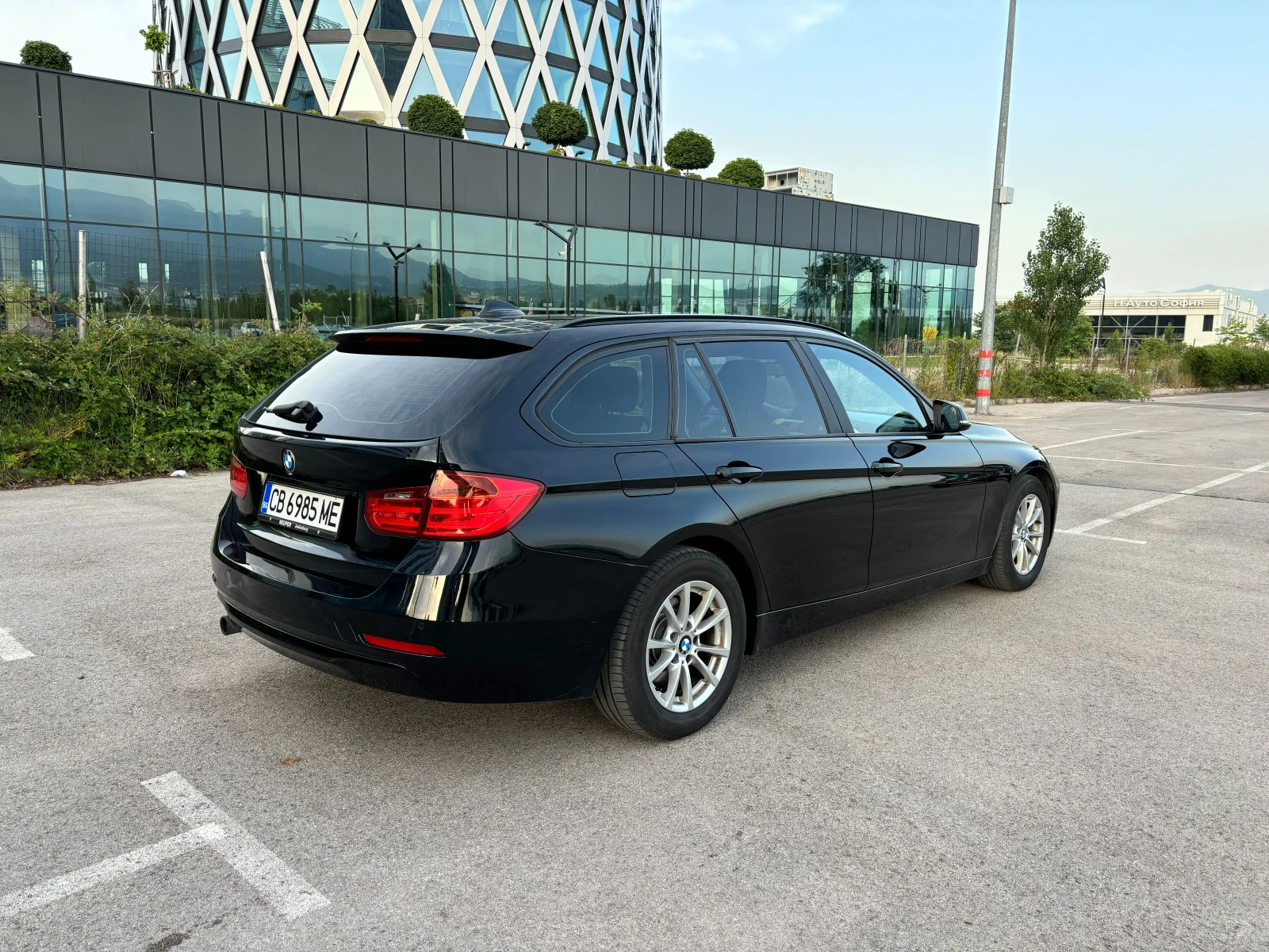 BMW 318 2.0, снимка 5 - Автомобили и джипове - 54144481