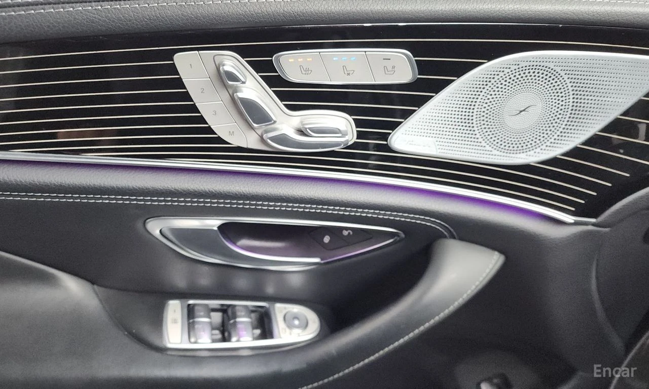Mercedes-Benz CLS 450 AMG* LINE* 4MATIC* BURMESTER* ОБДУХВАНЕ* ДИСТРОНИК, снимка 6 - Автомобили и джипове - 54417319