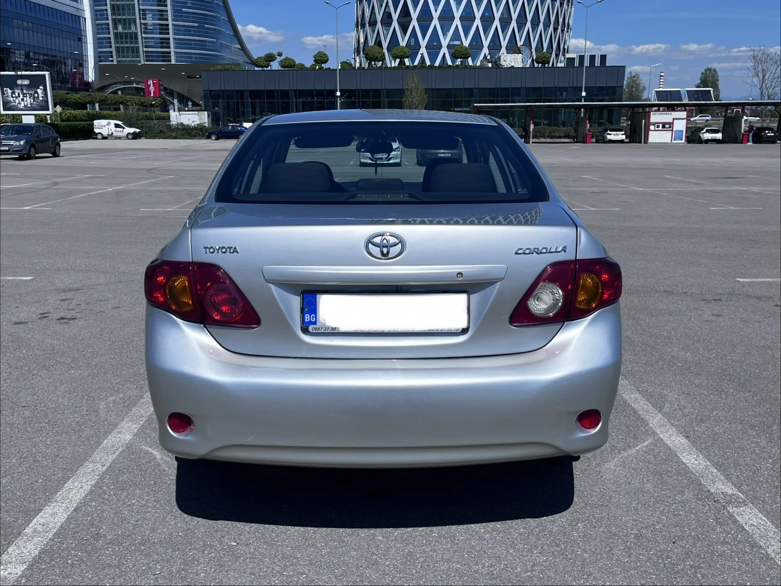 Toyota Corolla 2.0 D4D 126 TOP, снимка 5 - Автомобили и джипове - 54579600