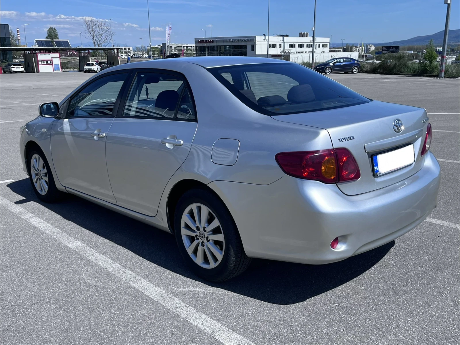 Toyota Corolla 2.0 D4D 126 TOP, снимка 6 - Автомобили и джипове - 54579600