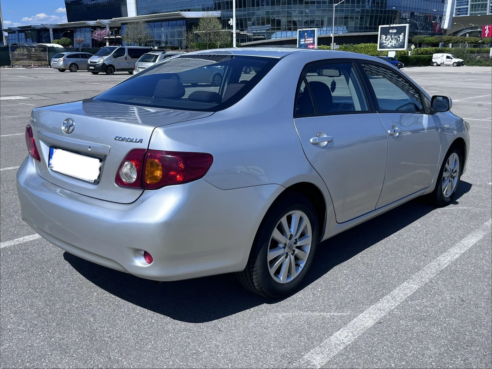 Toyota Corolla 2.0 D4D 126 TOP, снимка 4 - Автомобили и джипове - 54579600