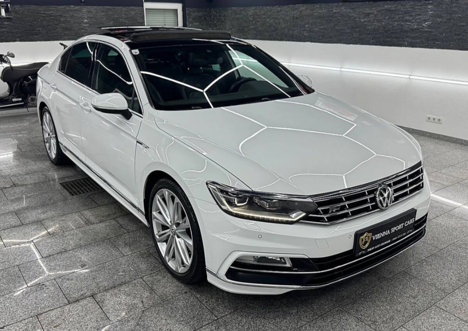 VW Passat VW Passat 2, 0 BI-TDI 4Motion DSG* R-Line* Highlin, снимка 8 - Автомобили и джипове - 54628808